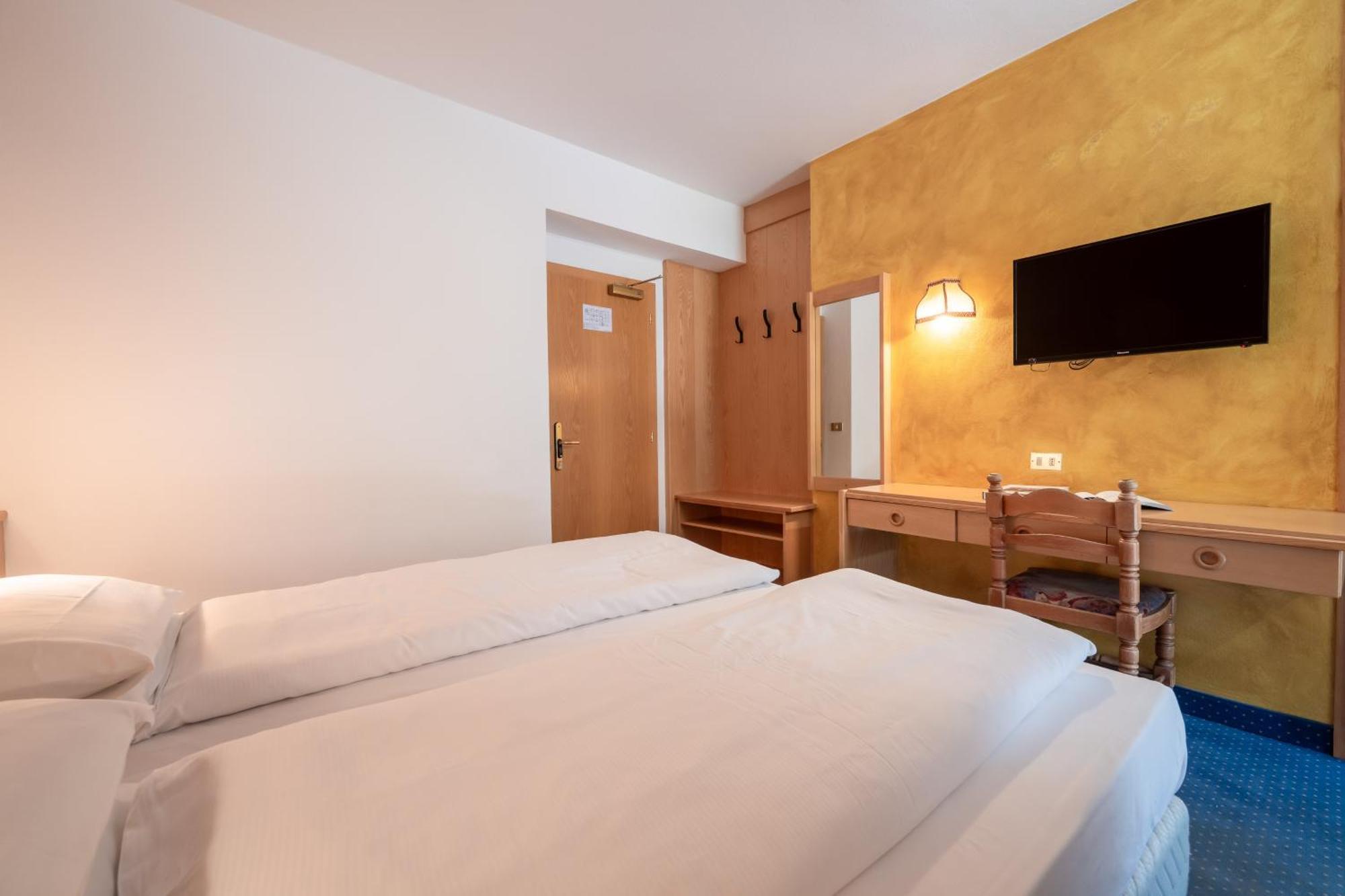 Hotel Grohmann Campitello di Fassa Exteriör bild