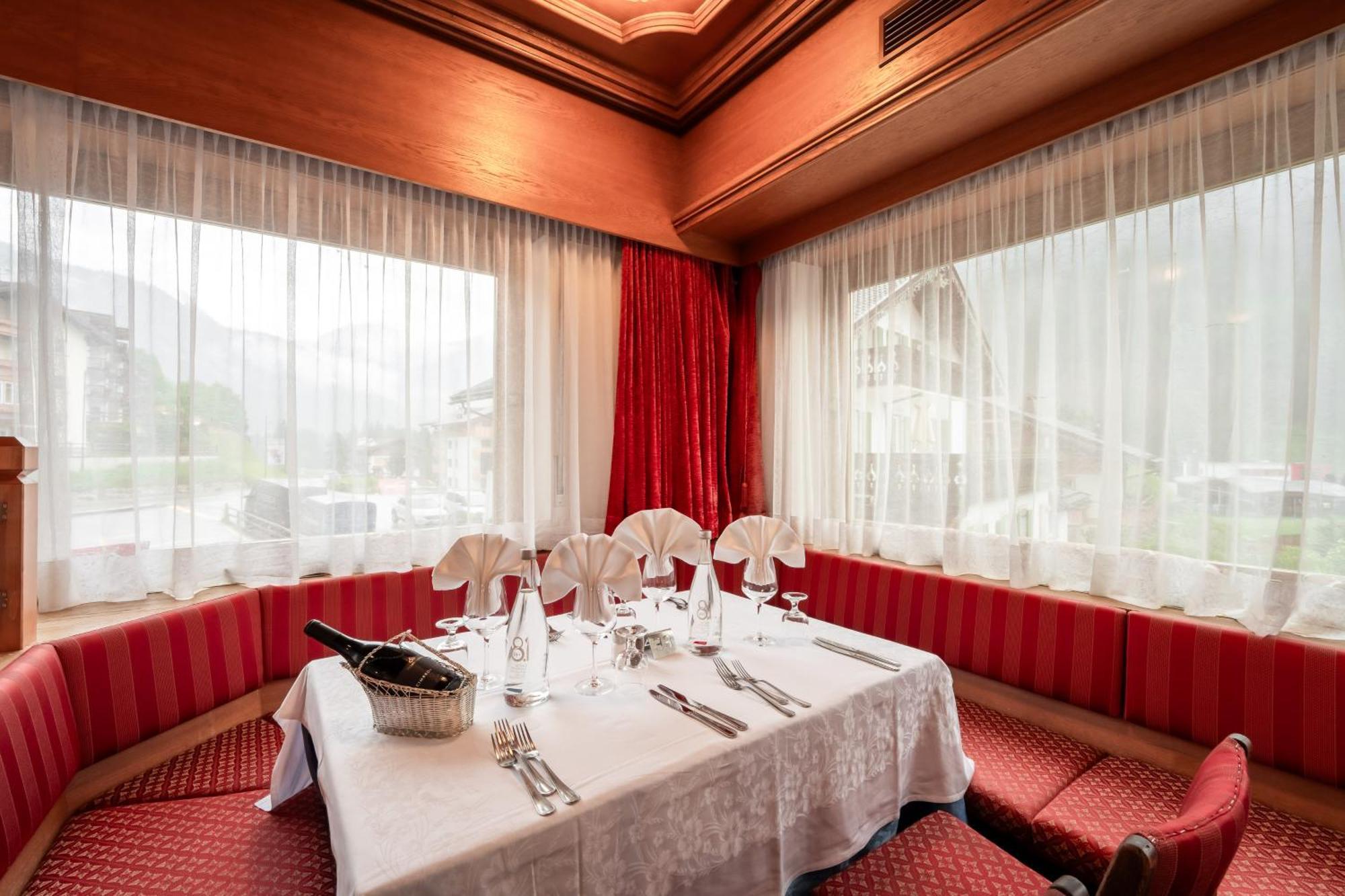 Hotel Grohmann Campitello di Fassa Exteriör bild