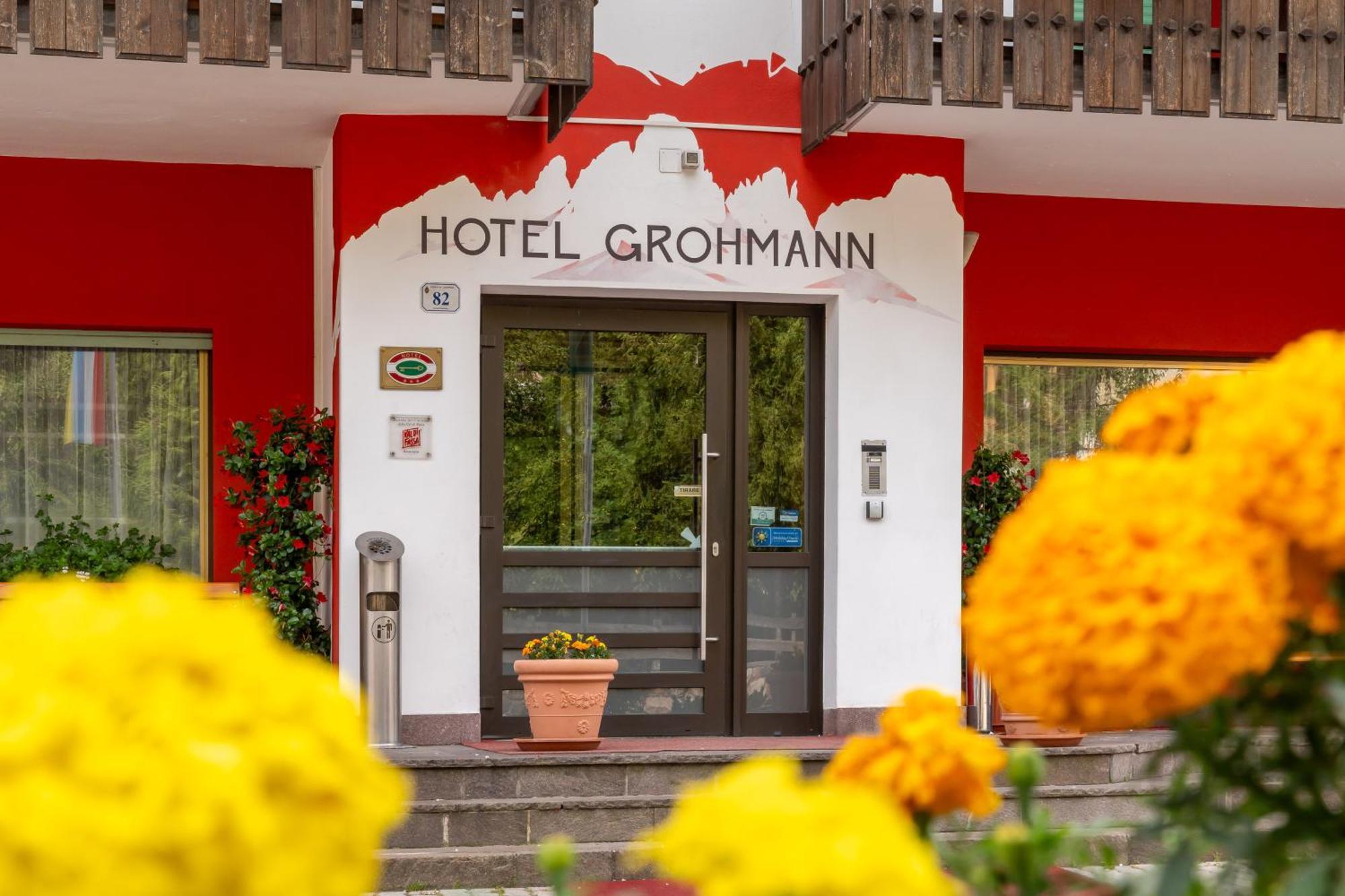 Hotel Grohmann Campitello di Fassa Exteriör bild