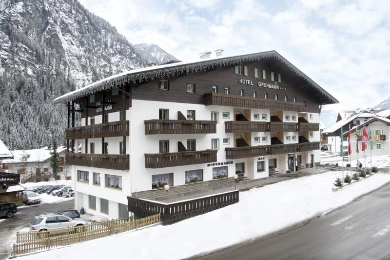 Hotel Grohmann Campitello di Fassa Exteriör bild
