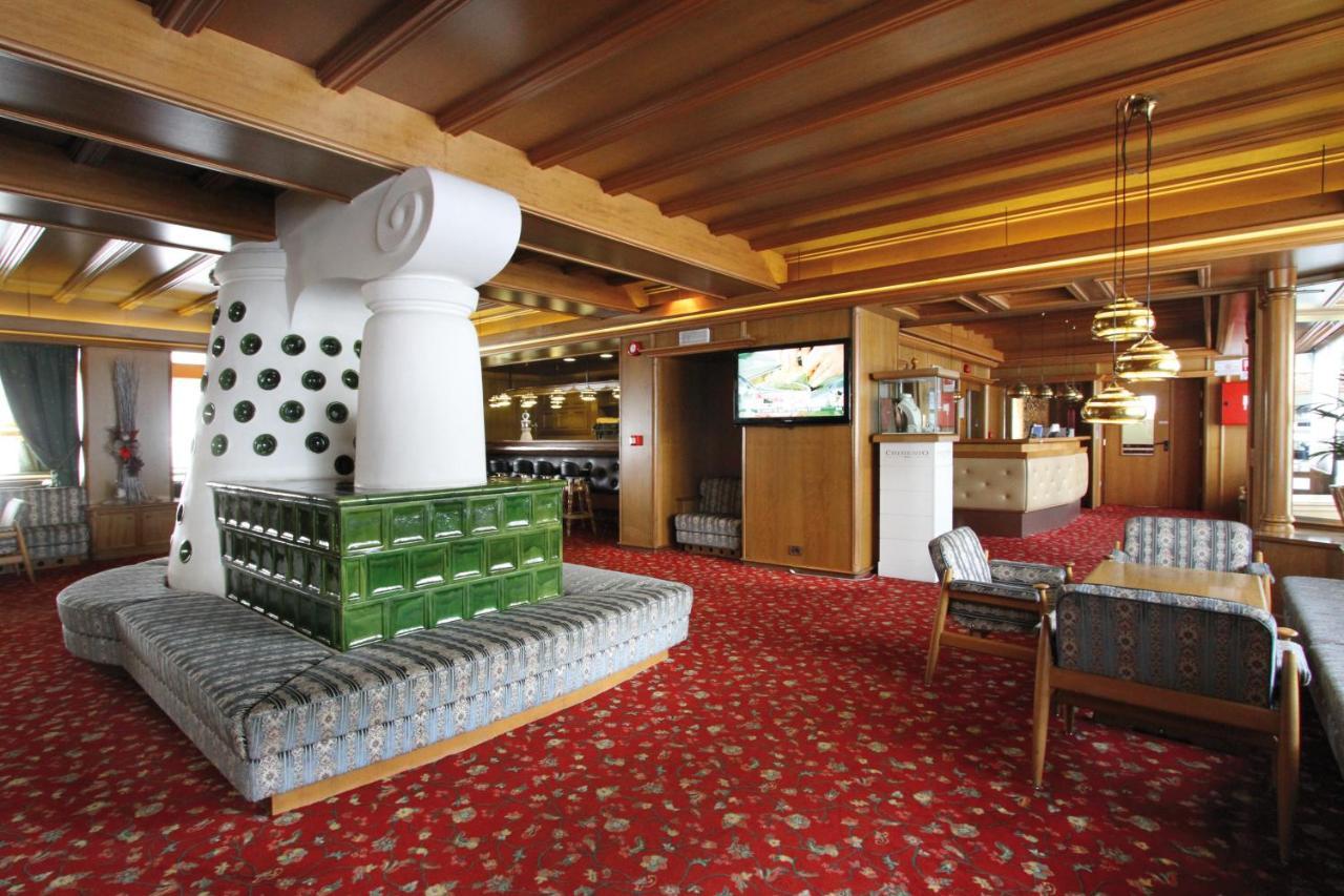 Hotel Grohmann Campitello di Fassa Exteriör bild